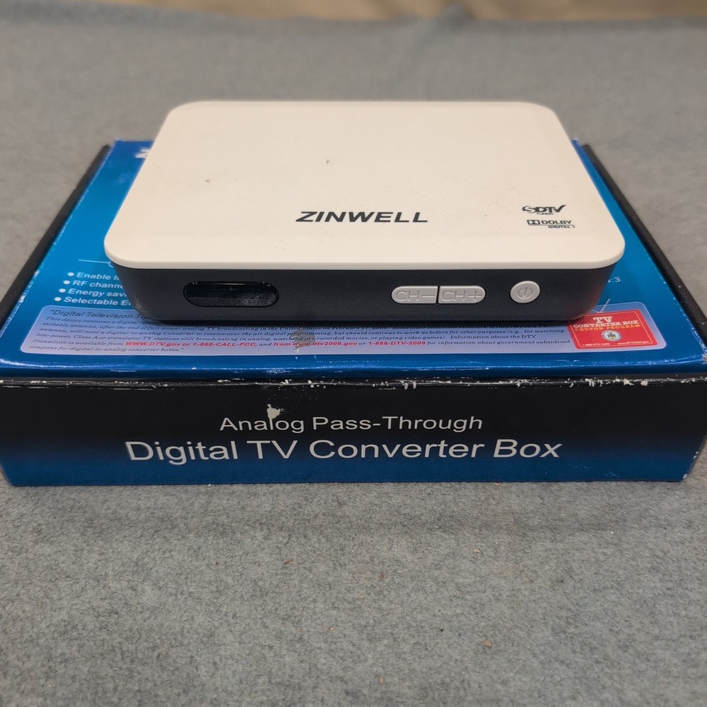 Zinwell ZAT-970A Analog Pass-Through Digital TV Converter Box SDTV White - Picture 1 of 4